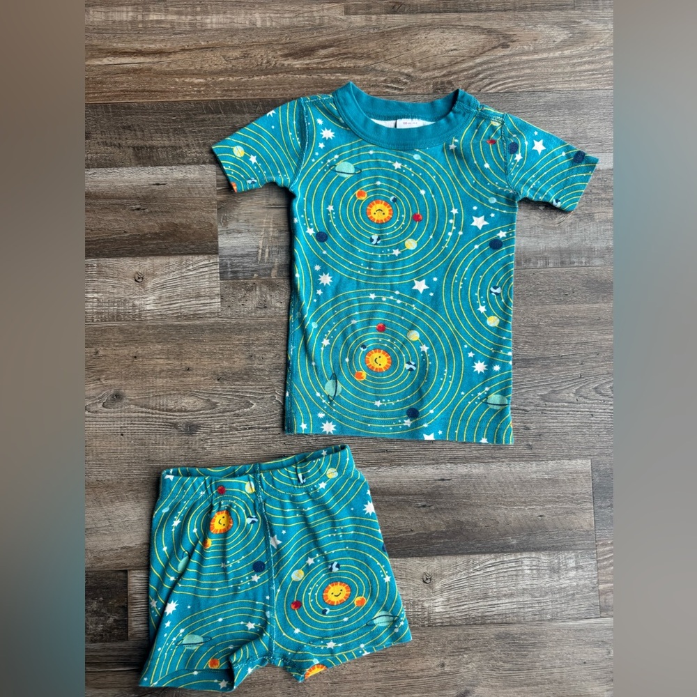 Hanna Andersson solar system short pj set  4T